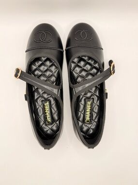 CHANEL Black Quilted Mary Jane Flats with Gold Buckle 38